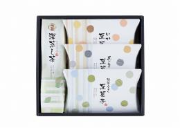 日本の銘品セレクション 静岡茶と豆菓子詰合せ　熨斗+包装+手提げ袋込み　※納期:受注後約1週間の商品画像