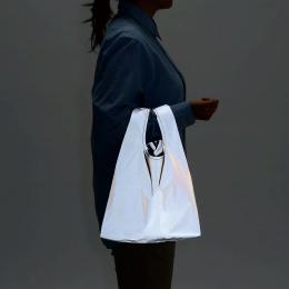 リフレクターマルシェバッグ(M)グレーの商品画像