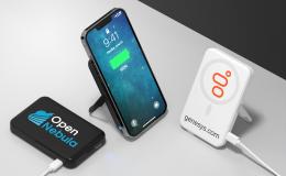 【名入れ代込】   モバイルバッテリー 5000mAh Vectorの商品画像