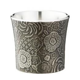 錫製ぐい呑　舞花　黒　65ml　桐箱入り　(のし印刷・ギフト包装サービス)の商品画像