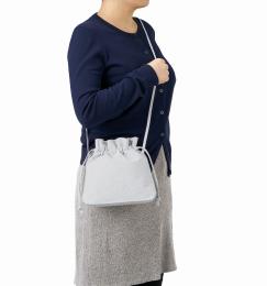 シャンブリック巾着ショルダーバッグ グレーの商品画像